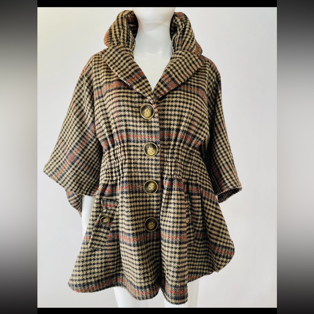 Jolt Cape Beige Plaid ~ Big Buttons Cinch Waist Fully Lined Poncho Sz M/L